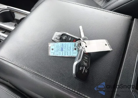 2015 Ford F-150 Lariat z USA, uszkodzony, nr VIN 1FTEW1EF4FFD01545